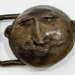 Heyde, Anne von der: Schnallenkopf, groß